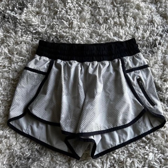 Lululemon Tracker Short III *4-way Stretch Diamond Camo Silver Spoon Grey - Picture 1 of 3